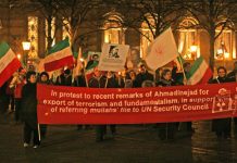 Iran : en Hollande, les Iraniens condamnent Ahmadinejad