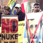 A Berlin, des manifestants appèlent les dirigeants européens à durcir le ton avec le régime iranien A Berlin, des manifestants appèlent les dirigeants européens à durcir le ton avec le régime iranien