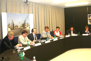 Iran: Des eurodéputés en faveur de lOMPI   