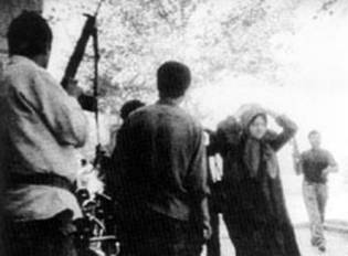 20 juin 1981:arrestations dans la rue de sympathisants des Moudjahidine du peuple d'Iran