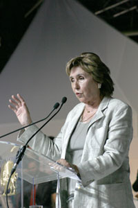 Iran : « Comment ne pas être aux côtés de la Résistance ? » (Edith Cresson)