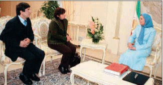 Interview de Maryam Radjavi par Augusta Conchiglia et Majed Nehm&eacute;