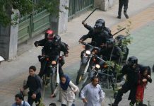 Iran : Au coin de la rue, la révolution