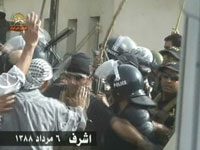 La police irakienne projette de leau bouillante sur les résidents du camp dAchraf a police irakienne matraque les résidents d'Achraf