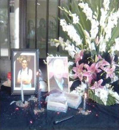 c&eacute;r&eacute;monie pr&eacute;c&eacute;dente &agrave; la m&eacute;moire de Kianouch Assa &agrave; l'universit&eacute; de T&eacute;h&eacute;ran