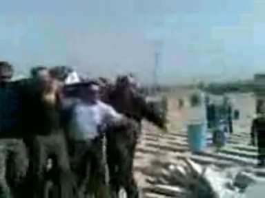 Enterrement de Sohrab Aarabi, 19 ans, tu&eacute; sous la torture