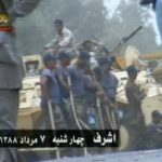 Les événements à Achraf sont dun point de vue juridique considérés comme un crime contre lhumanité Forces répressives irakiennes, armées de gourdins, à Achraf
