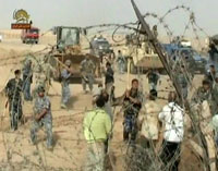 Achraf sous l'attaque des forces r&eacute;pressives irakiennes