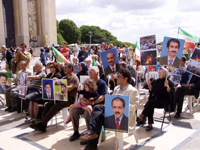 rassemblement &agrave; Paris