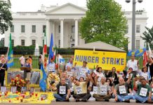 Les grévistes de la faim insistent pour la libération des exilés iraniens grève de la faim devant la Maison Blanche