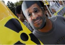 Nucléaire iranien : des opposants iraniens manifestent contre les pourparlers Genève, 1er octobre 2009, manifestation d'opposants