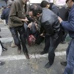 Journée d’Achoura : Manifestations et affrontements sur les Places Enghelâb . Imam Hossein à Téhéran Téhéran 27 décembre 2009