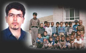 Farzad Kamangar, insituteur exécuté le 9 mai 2010, et sa classe