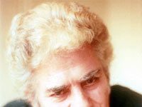 Iran : le régime empêche commémorer le souvenir d’un poète renommé Ahmad Shamlou