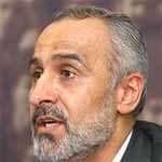 Iran : un député du Majlis fustige un proche d’Ahmadinejad en pleines dissensions internes Elias Naderan, député des mollahs