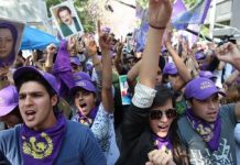 Les manifestants devant l’ONU taxent Ahmadinejad d’«assassin» (CNN) New-York 23 septembre 2010