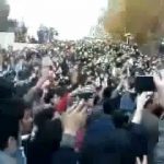 Iran : Manifestation étudiantes aux cris de « Mort au dictateur » et « Libérez les prisonniers politiques » archive
