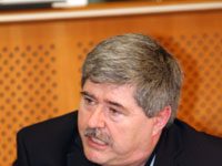 » Aujourd’hui en Iran, le régime commet des crimes contre sa propre population », eurodéputé