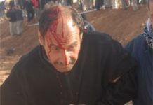 Des agents amenés à Achraf de diverses villes y compris Bagdad, Bassora, Amara, et Nasseria