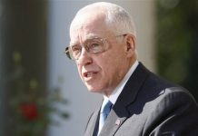Il est important de radier l’OMPI de la liste noire américaine, et de le faire sans tarder – Juge Michael Mukasey