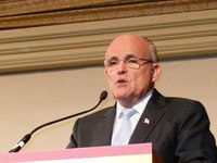 Quand l’Iran sera libre, vous Achrafiens, vous serez des héros – Rudy Giuliani
