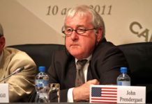 « Le HCR a une responsabilité de s’assurer que les vies et les droits de l’homme soient garantis » – Dr. Guy Goodwin-Gill