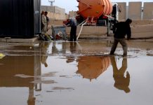 Les forces répressives irakiennes empêchent la vidange des fosses septiques