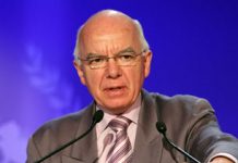 Nous célébrons l’anniversaire de la révolution iranienne, notre devoir, en fidélité à tous les peuples qui se lèvent pour leur liberté, c’est d’être au côté des résidents d’Achraf