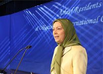 Maryam Radjavi: « la seule solution pour empêcher une bombe nucléaire iranienne ou un conflit sans précédent suite aux crises provoquées par les mollahs est le changement de régime par le peuple iranien et sa résistance »