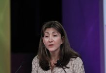 Aujourd’hui, quand nous rendons hommage aux femmes d’Ashraf, nous rendons hommage à la liberté, à la démocratie (Ingrid Bettancourt)