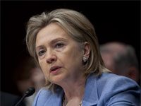 Durant son séjour à Paris, la Secrétaire Clinton exhortée à s’assurer des Droits des Dissidents Iraniens au Camp d’Ashraf et au camp Liberty