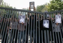 Des étudiants opposants bannis des universités