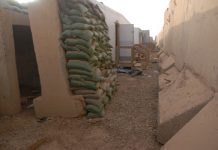 L’Irak empêche un minimum de protection, la construction d’abris dans Liberty et la fourniture de casques et de gilets de protection