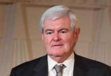 Newt Gingrich : Le monde doit agir pour saper le régime iranien