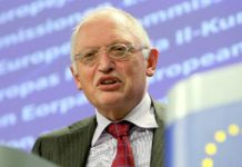 L’ancien commissaire de l’UE déclare qu’il a été « trompé et trahi » par Martin Kobler à propos du camp Liberty