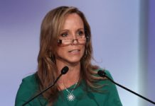 Les USA et l’ONU doivent tenir leurs promesses faites aux Achrafiens – Frances Townsend