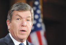 Le sénateur Roy Blunt appelle John Kerry à ordonner une enquête sur le massacre d’Achraf