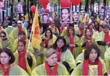 Manifestation de l’opposition iranienne à La Haye : libéréz 7 otages d’Achraf en Irak