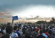 Iran : Formation d’une chaine humaine en signe de protestation