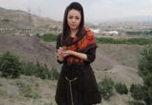 Iran : la police des mollahs abat une jeune fille kurde à Baneh