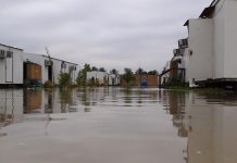 Les inondations et le débordement des égouts rendent tout déplacement impossible à Liberty