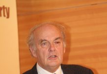 La France doit offrir d’organiser une enquête indépendante sur le massacre d’Achraf – François Colcombet