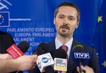 Le fils de Lech Walesa : la violence contre des opposants iraniens s’accroît