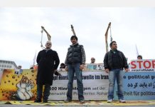 Protestation contre la présence à Munich du ministre iranien des AE