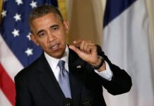 Barack Obama, a prévenu que les entreprises étrangères qui prospectaient en Iran le faisaient à « leurs risques et périls ».