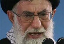 Khamenei redoute la montée des protestations étudiantes et l’opposition aux projets nucléaires du régime