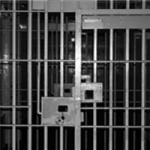 Iran : raid violent des forces répressives dans les prisons de Bandar Abbas et Zahedan