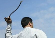 Iran : Cinq personnes fouettées à Kermanchah et un chrétien brûlé aux lèvres à Téhéran pour n’avoir pas jeûné