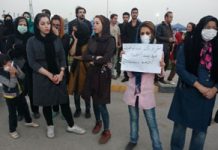 Iran – Les habitants d’Ahwaz protestent contre l’inaction du régime concernant la pollution d’air dans cette ville Iran – Les habitants d’Ahwaz protestent contre l’inaction du régime concernant la pollution d’air dans cette ville