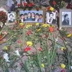 Iran – Les familles des victimes du massacre des prisonniers politiques en 1988 empêchées de rendre hommage à leurs proches